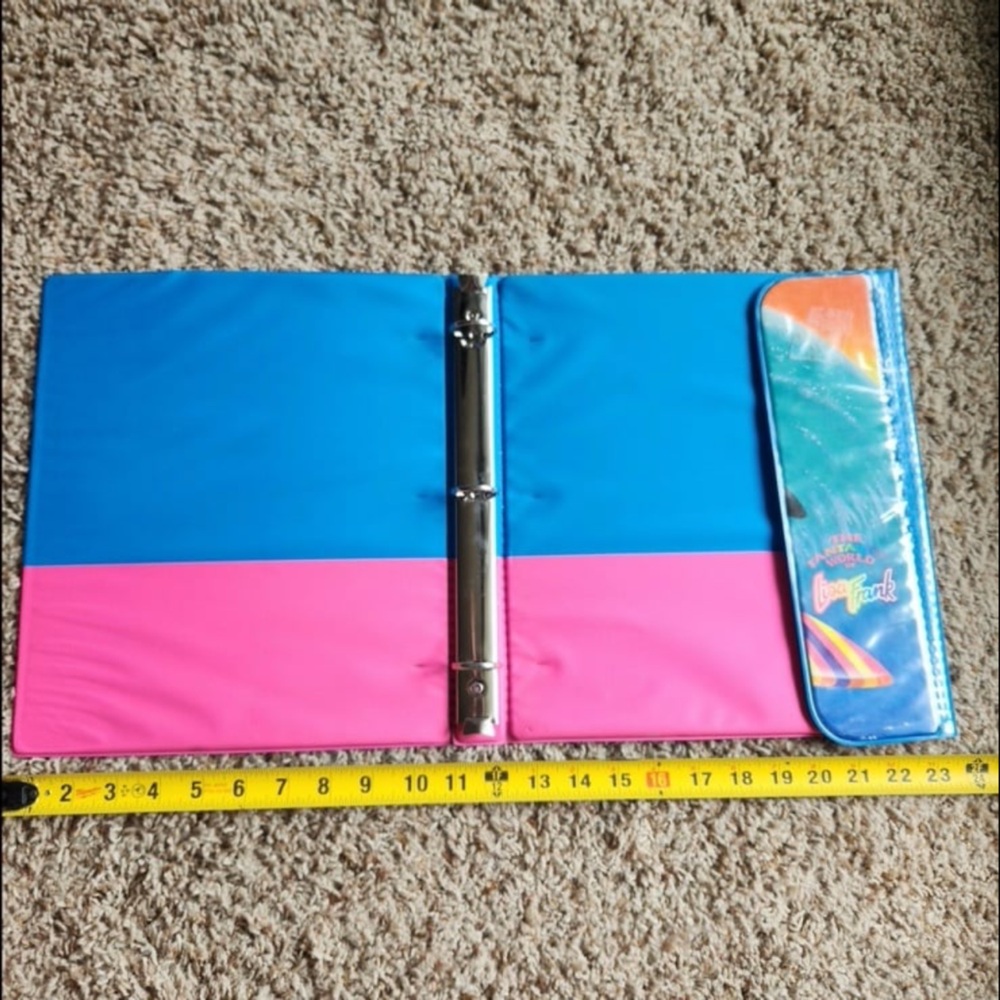 Lisa Frank Binder Vintage 1989 Penguin Surfing Beach Stuart Hall Trapper Keeper - Picture 4 of 12